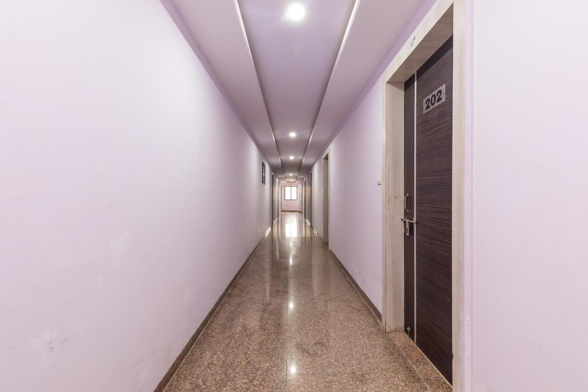 Collection O Prince Palace Ratlām Exterior photo