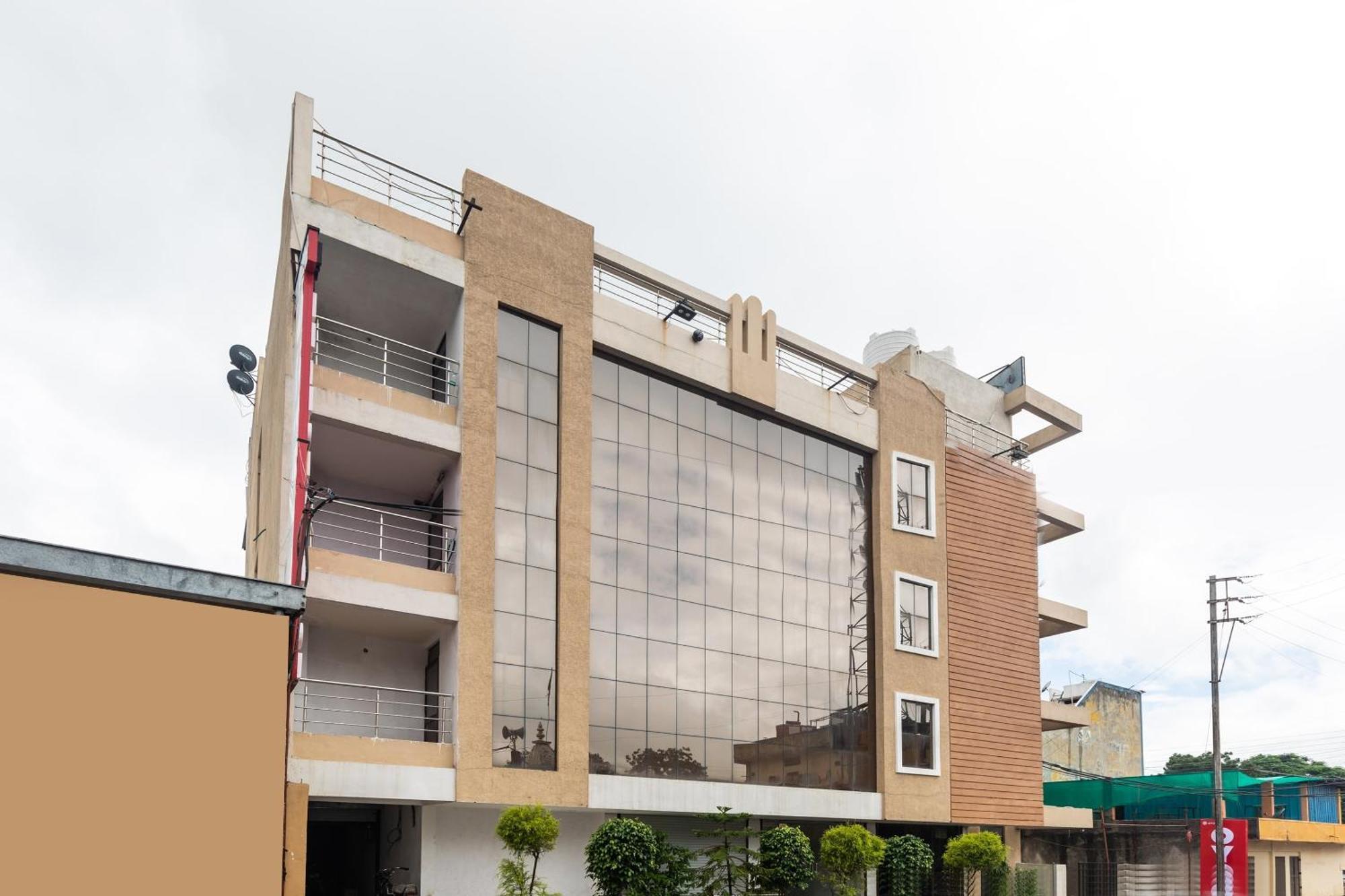 Collection O Prince Palace Ratlām Exterior photo