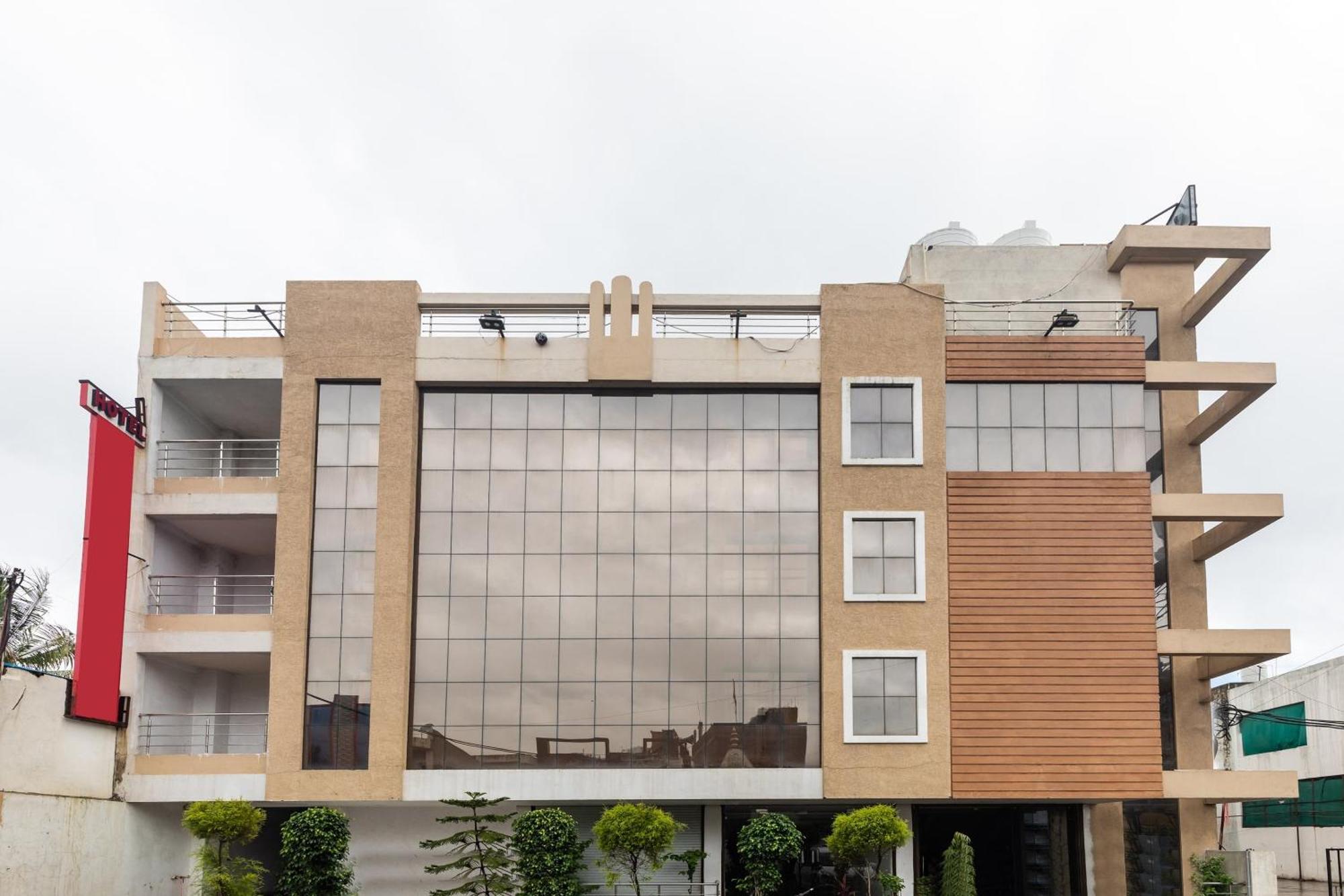 Collection O Prince Palace Ratlām Exterior photo